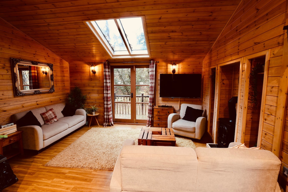 Inside the New Forest Log Cabin